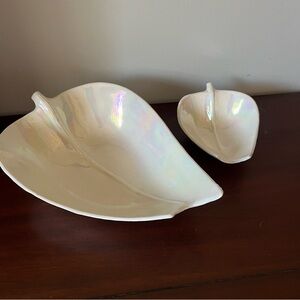 Set Of 2 VTG California Pottery Leaf Iridescent Mother Of Pearl Bowls - Stunning